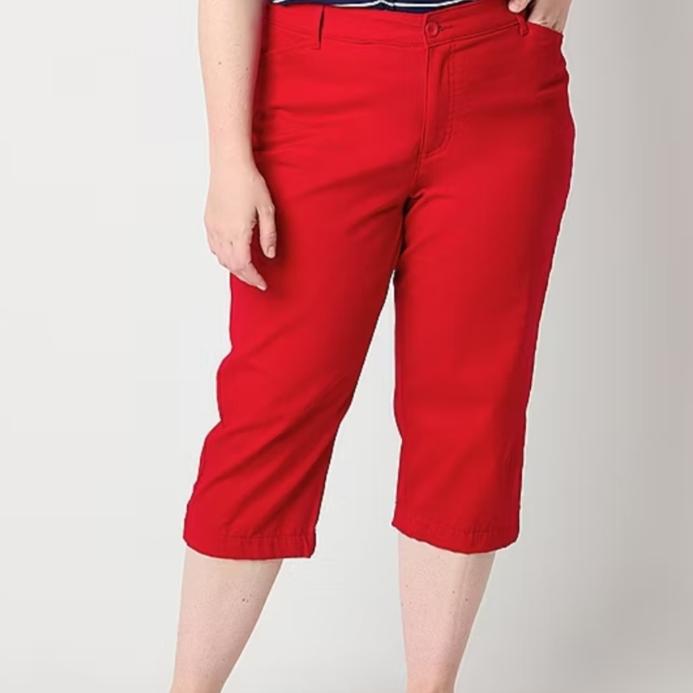 St. John's Bay Mid Rise Capri, NWT, Size 18W